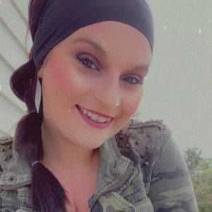 Meet your Posher, Caitlin